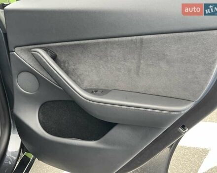 Серый Тесла Model Y, объемом двигателя 0 л и пробегом 22 тыс. км за 34700 $, фото 36 на Automoto.ua