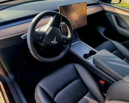 Серый Тесла Model Y, объемом двигателя 0 л и пробегом 11 тыс. км за 30000 $, фото 11 на Automoto.ua