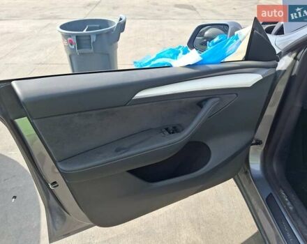 Серый Тесла Model Y, объемом двигателя 0 л и пробегом 26 тыс. км за 21800 $, фото 28 на Automoto.ua