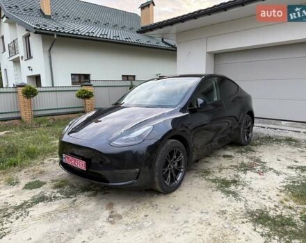 Серый Тесла Model Y, объемом двигателя 0 л и пробегом 11 тыс. км за 28800 $, фото 5 на Automoto.ua