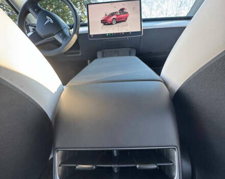 Серый Тесла Model Y, объемом двигателя 0 л и пробегом 9 тыс. км за 29500 $, фото 66 на Automoto.ua