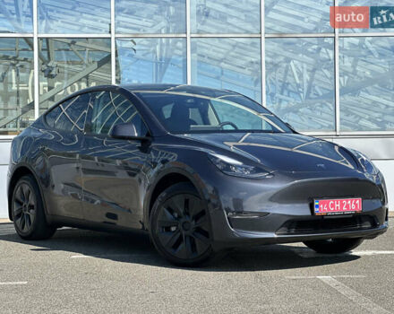 Серый Тесла Model Y, объемом двигателя 0 л и пробегом 1 тыс. км за 38990 $, фото 60 на Automoto.ua
