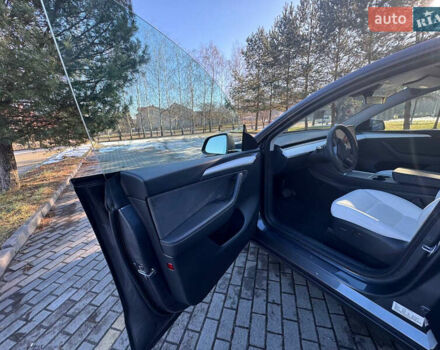 Серый Тесла Model Y, объемом двигателя 0 л и пробегом 9 тыс. км за 29500 $, фото 87 на Automoto.ua