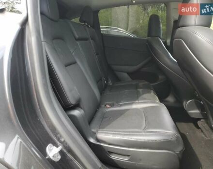 Серый Тесла Model Y, объемом двигателя 0 л и пробегом 37 тыс. км за 26900 $, фото 3 на Automoto.ua