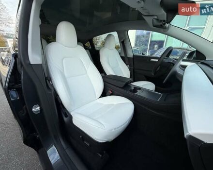 Сірий Тесла Model Y, об'ємом двигуна 0 л та пробігом 11 тис. км за 34500 $, фото 14 на Automoto.ua