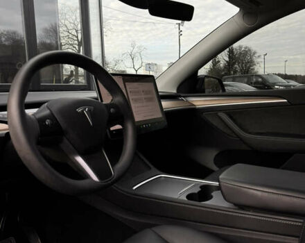 Сірий Тесла Model Y, об'ємом двигуна 0 л та пробігом 31 тис. км за 24499 $, фото 9 на Automoto.ua