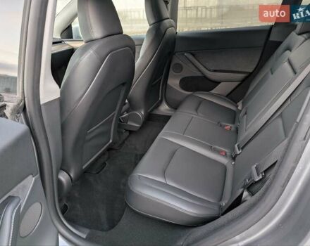 Серый Тесла Model Y, объемом двигателя 0 л и пробегом 6 тыс. км за 42900 $, фото 24 на Automoto.ua
