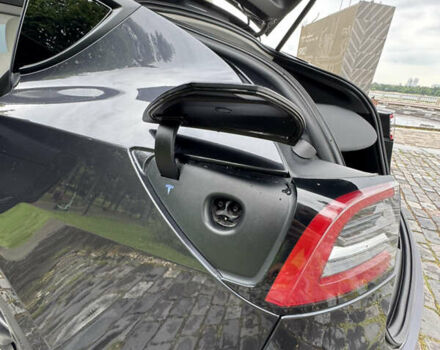 Серый Тесла Model Y, объемом двигателя 0 л и пробегом 7 тыс. км за 33999 $, фото 100 на Automoto.ua