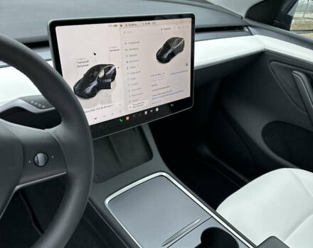 Серый Тесла Model Y, объемом двигателя 0 л и пробегом 1 тыс. км за 33300 $, фото 13 на Automoto.ua