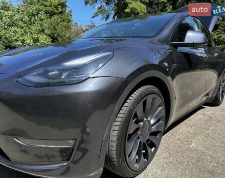 Серый Тесла Model Y, объемом двигателя 0 л и пробегом 19 тыс. км за 32500 $, фото 7 на Automoto.ua
