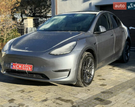 Сірий Тесла Model Y, об'ємом двигуна 0 л та пробігом 5 тис. км за 29500 $, фото 2 на Automoto.ua