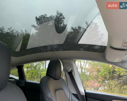 Серый Тесла Model Y, объемом двигателя 0 л и пробегом 14 тыс. км за 32300 $, фото 16 на Automoto.ua