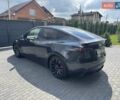 Серый Тесла Model Y, объемом двигателя 0 л и пробегом 20 тыс. км за 33900 $, фото 2 на Automoto.ua