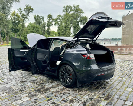 Серый Тесла Model Y, объемом двигателя 0 л и пробегом 7 тыс. км за 33999 $, фото 41 на Automoto.ua