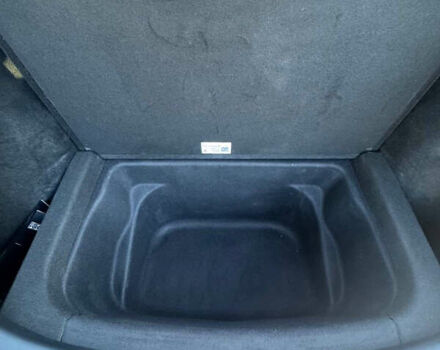 Серый Тесла Model Y, объемом двигателя 0 л и пробегом 9 тыс. км за 29500 $, фото 93 на Automoto.ua