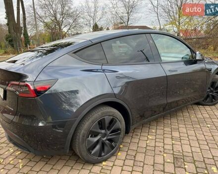 Серый Тесла Model Y, объемом двигателя 0 л и пробегом 4 тыс. км за 29900 $, фото 5 на Automoto.ua