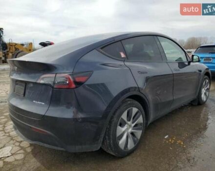 Серый Тесла Model Y, объемом двигателя 0 л и пробегом 16 тыс. км за 28000 $, фото 2 на Automoto.ua