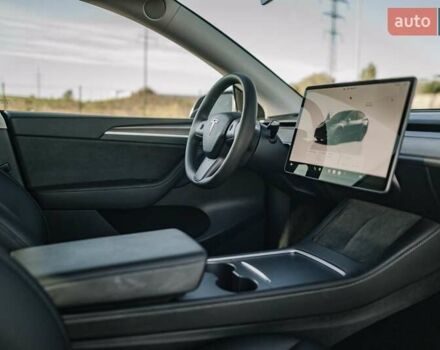 Серый Тесла Model Y, объемом двигателя 0 л и пробегом 25 тыс. км за 31300 $, фото 57 на Automoto.ua