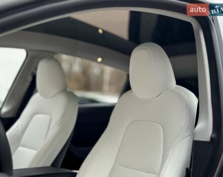 Сірий Тесла Model Y, об'ємом двигуна 0 л та пробігом 26 тис. км за 37500 $, фото 13 на Automoto.ua