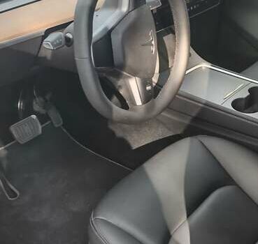 Серый Тесла Model Y, объемом двигателя 0 л и пробегом 7 тыс. км за 28000 $, фото 10 на Automoto.ua