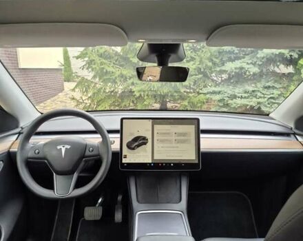 Серый Тесла Model Y, объемом двигателя 0 л и пробегом 18 тыс. км за 30500 $, фото 12 на Automoto.ua