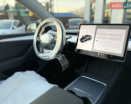 Серый Тесла Model Y, объемом двигателя 0 л и пробегом 1 тыс. км за 39900 $, фото 28 на Automoto.ua