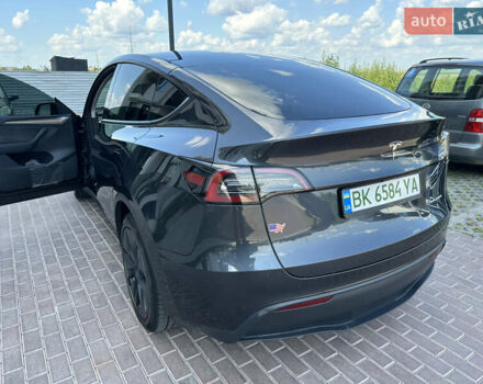 Тесла Model Y 2024 в Ровно на Automoto.ua Серый Тесла Model Y, объемом двигателя 0 л и пробегом 6 тыс. км за 35999 $, фото 48 на Automoto.ua