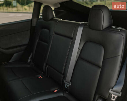 Серый Тесла Model Y, объемом двигателя 0 л и пробегом 25 тыс. км за 31300 $, фото 49 на Automoto.ua