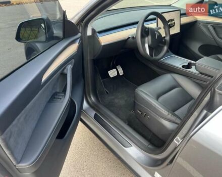 Сірий Тесла Model Y, об'ємом двигуна 0 л та пробігом 13 тис. км за 35499 $, фото 7 на Automoto.ua