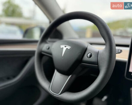 Сірий Тесла Model Y, об'ємом двигуна 0 л та пробігом 4 тис. км за 28400 $, фото 30 на Automoto.ua