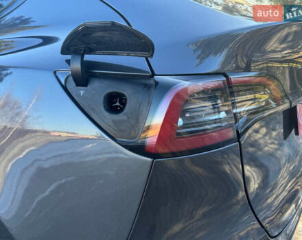 Серый Тесла Model Y, объемом двигателя 0 л и пробегом 9 тыс. км за 29500 $, фото 108 на Automoto.ua