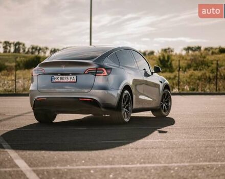 Сірий Тесла Model Y, об'ємом двигуна 0 л та пробігом 12 тис. км за 32500 $, фото 2 на Automoto.ua