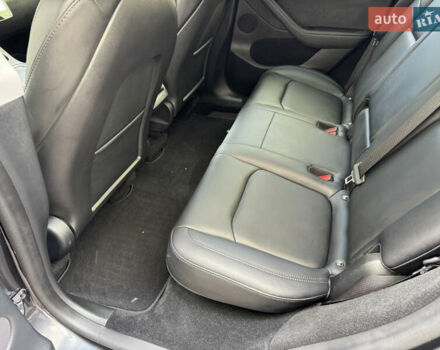 Серый Тесла Model Y, объемом двигателя 0 л и пробегом 14 тыс. км за 33500 $, фото 13 на Automoto.ua