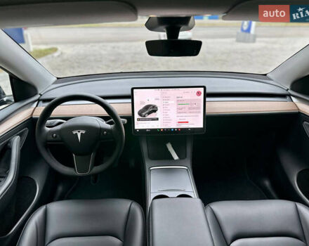 Серый Тесла Model Y, объемом двигателя 0 л и пробегом 1 тыс. км за 42000 $, фото 10 на Automoto.ua