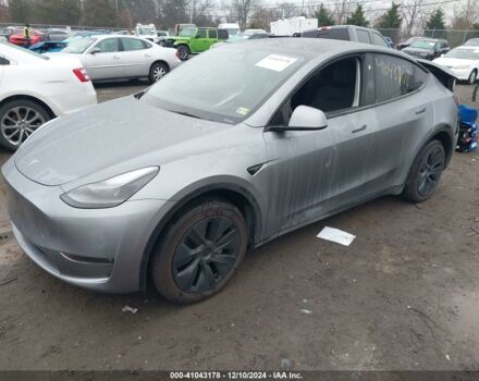 Серый Тесла Model Y, объемом двигателя 0 л и пробегом 6 тыс. км за 25500 $, фото 2 на Automoto.ua