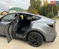 Серый Тесла Model Y, объемом двигателя 0 л и пробегом 1 тыс. км за 55000 $, фото 2 на Automoto.ua