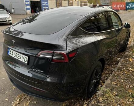 Серый Тесла Model Y, объемом двигателя 0 л и пробегом 5 тыс. км за 35700 $, фото 2 на Automoto.ua