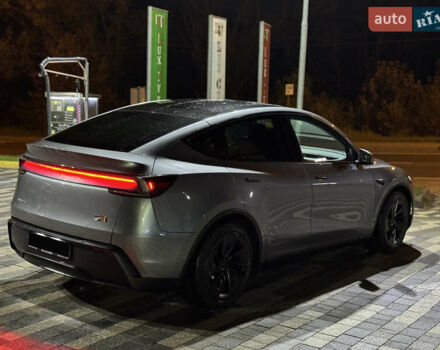 Серый Тесла Model Y, объемом двигателя 0 л и пробегом 1 тыс. км за 55000 $, фото 19 на Automoto.ua