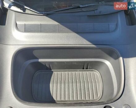 Серый Тесла Model Y, объемом двигателя 0 л и пробегом 4 тыс. км за 44000 $, фото 10 на Automoto.ua