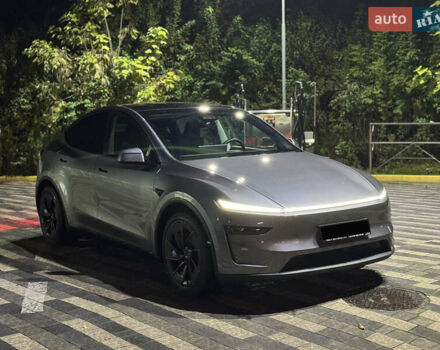 Серый Тесла Model Y, объемом двигателя 0 л и пробегом 1 тыс. км за 55000 $, фото 17 на Automoto.ua