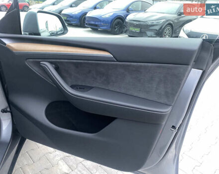 Серый Тесла Model Y, объемом двигателя 0 л и пробегом 11 тыс. км за 35500 $, фото 12 на Automoto.ua