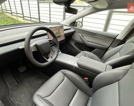 Серый Тесла Model Y, объемом двигателя 0 л и пробегом 1 тыс. км за 47000 $, фото 7 на Automoto.ua