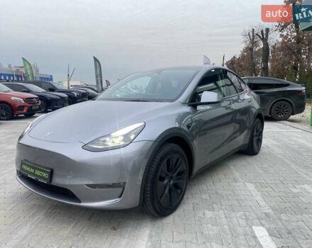 Серый Тесла Model Y, объемом двигателя 0 л и пробегом 11 тыс. км за 35500 $, фото 1 на Automoto.ua