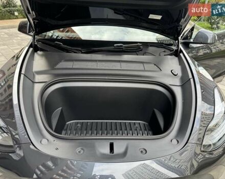 Сірий Тесла Model Y, об'ємом двигуна 0 л та пробігом 2 тис. км за 33500 $, фото 31 на Automoto.ua