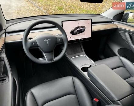 Серый Тесла Model Y, объемом двигателя 0 л и пробегом 5 тыс. км за 35700 $, фото 7 на Automoto.ua