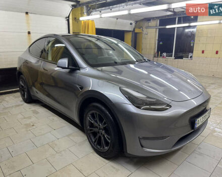 Серый Тесла Model Y, объемом двигателя 0 л и пробегом 1 тыс. км за 35500 $, фото 2 на Automoto.ua