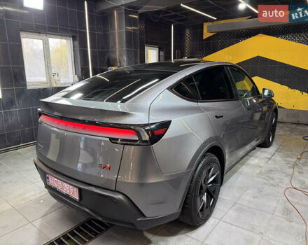 Серый Тесла Model Y, объемом двигателя 0 л и пробегом 1 тыс. км за 55000 $, фото 13 на Automoto.ua
