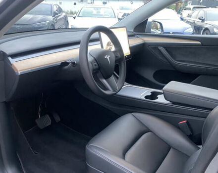 Серый Тесла Model Y, объемом двигателя 0 л и пробегом 11 тыс. км за 35500 $, фото 7 на Automoto.ua