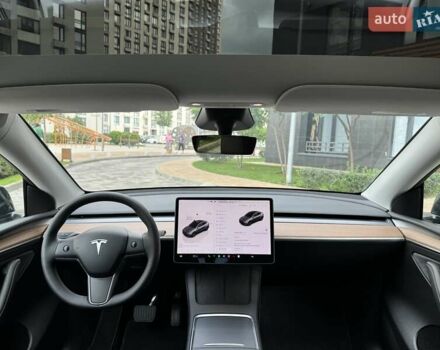 Серый Тесла Model Y, объемом двигателя 0 л и пробегом 2 тыс. км за 33500 $, фото 23 на Automoto.ua