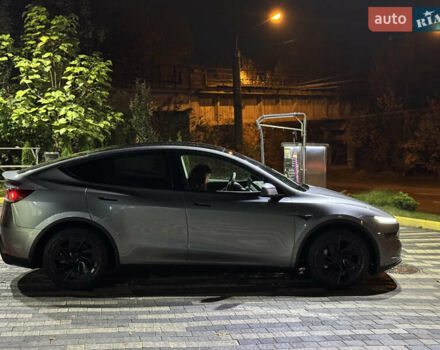 Серый Тесла Model Y, объемом двигателя 0 л и пробегом 1 тыс. км за 55000 $, фото 18 на Automoto.ua